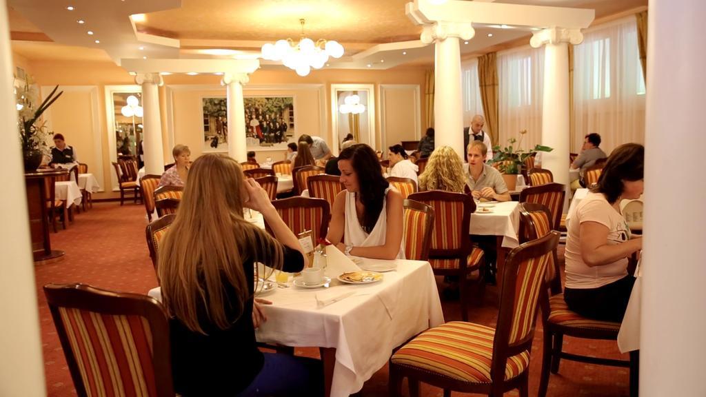 Ensana Centralni Lazne - Maria Spa Марианске-Лазне Экстерьер фото